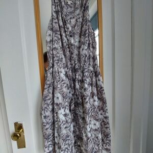Floral Sleeveless Dress - Gray/White